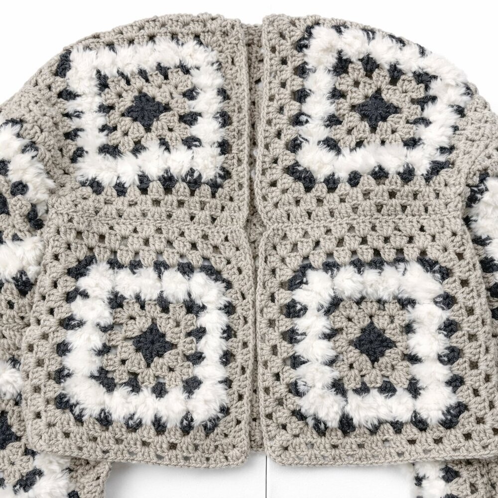 Granny Square Crochet Cardigan Jacket Grey White Fluffy Handmade Boho Size L/XL - Picture 5 of 5